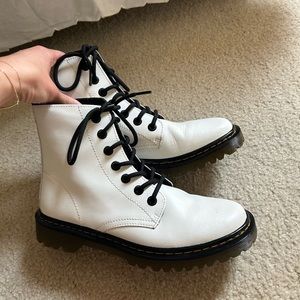 White Leather Lace Up Dr. Doc Martins Boots size 9
